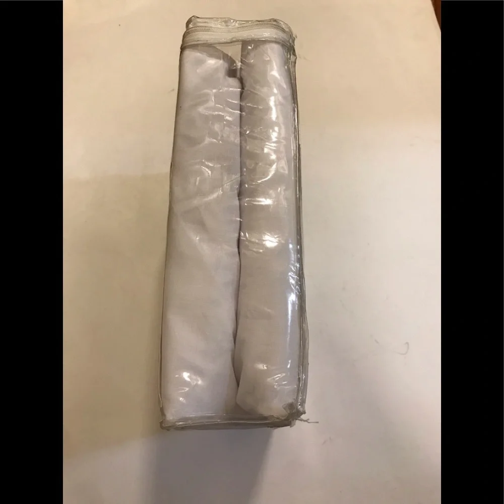 NWT King Allergy Blocker Mattress Protector t.